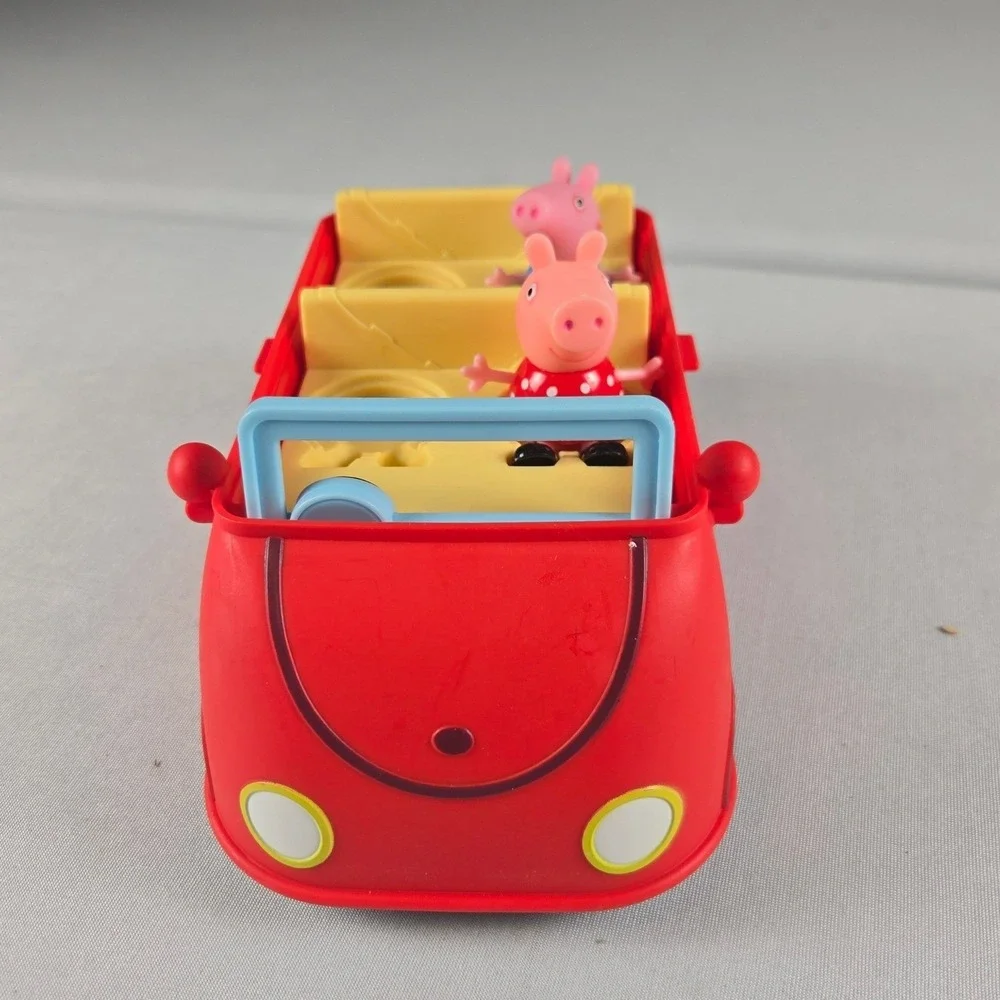 Peppa Pig Red Family‎ Car Vehicle w Peppa & George Figures Hasbro 2021 Lot